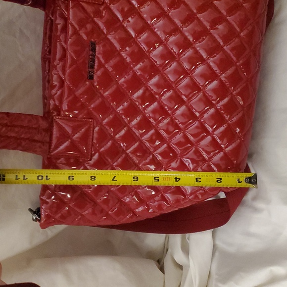 MZ Wallace Medium Sutton - Rare Red Lacquer (Rouge) – Excellent Condition - Picture 5 of 10